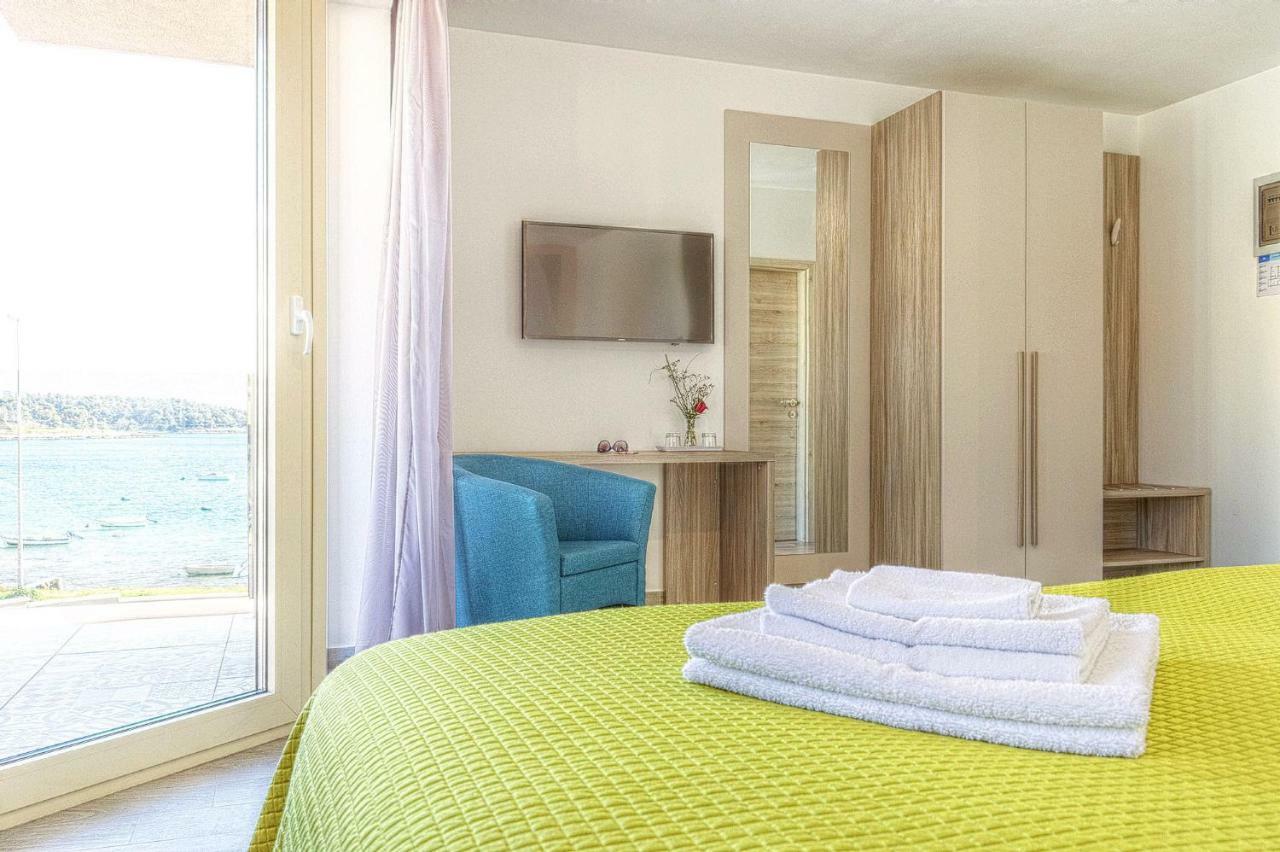 Hotel Modo พูลา ภายนอก รูปภาพ