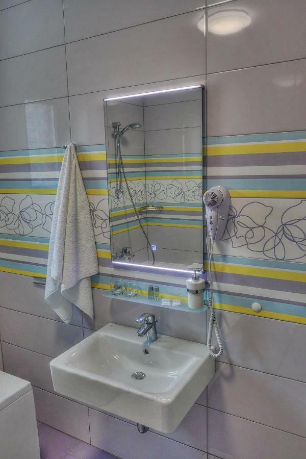 Hotel Modo พูลา ภายนอก รูปภาพ