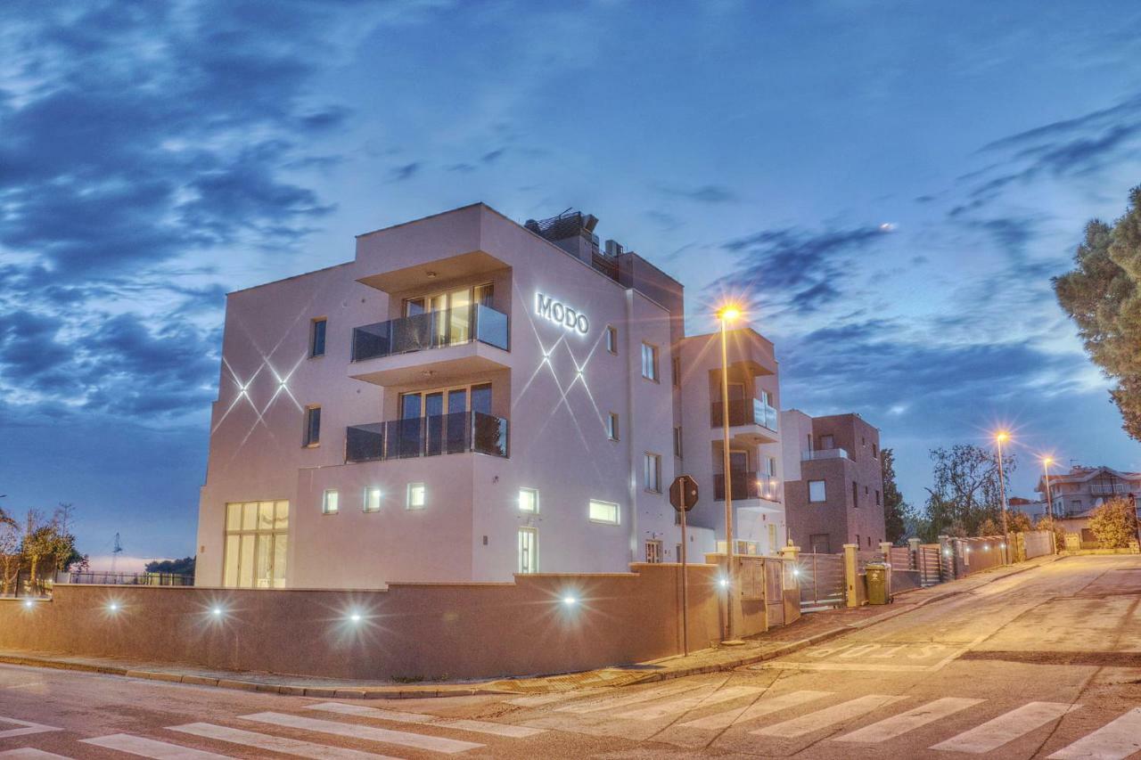 Hotel Modo พูลา ภายนอก รูปภาพ